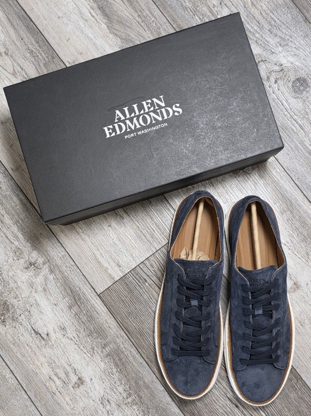 Allen Edmonds Men’s Percy Low Top Suede Casual Sneakers Sz 12D *NWB